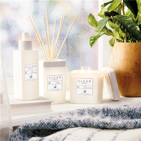 Clean Reserve Rain Scented Candle (Billede 3 af 4)