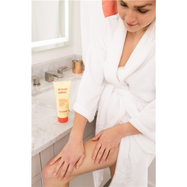 b. fresh Lit From Within - Body Serum (Billede 4 af 4)