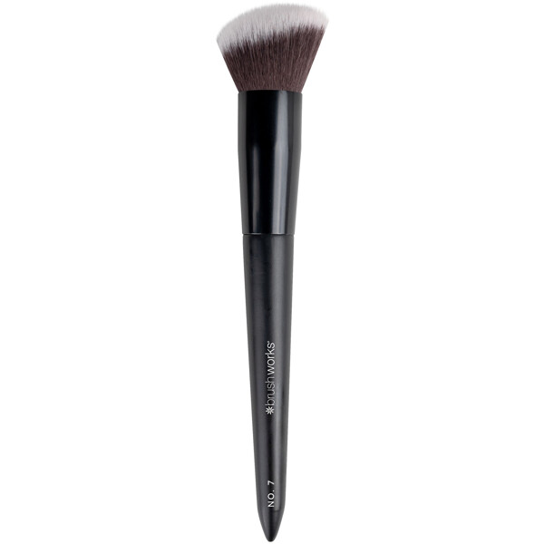 Brushworks No. 7 Angled Blush Brush (Billede 3 af 9)