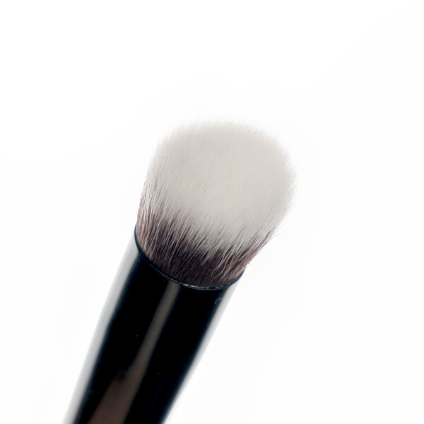 Brushworks No. 8 Precise Angled Concealer Brush (Billede 4 af 9)