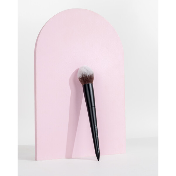 Brushworks No. 10 Bronzer Brush (Billede 6 af 8)