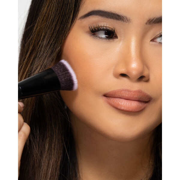Brushworks No. 11 Flat Top Contour Brush (Billede 8 af 8)
