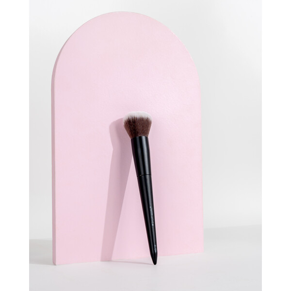 Brushworks No. 12 Blush Brush (Billede 6 af 7)