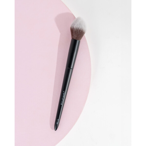 Brushworks No. 13 Highlight Brush (Billede 5 af 8)