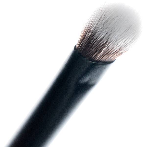Brushworks No. 19 Crease Blending Eye Brush (Billede 4 af 6)
