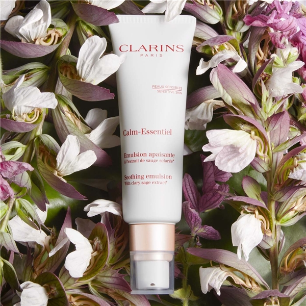 Clarins Calm Essentiel Soothing Emulsion (Billede 2 af 5)