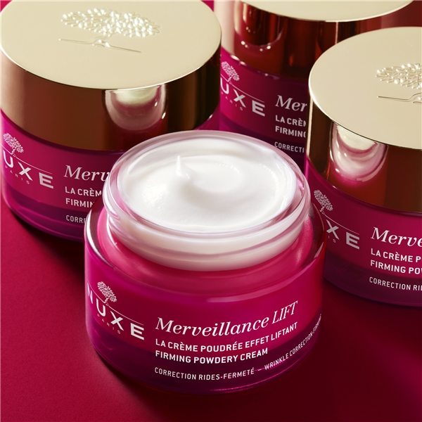 Merveillance LIFT Firming Powdery Cream (Billede 7 af 9)