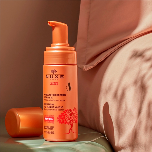 NUXE Sun Moisturizing Self Tanning Mousse (Billede 5 af 8)