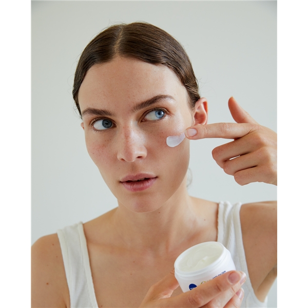 Nivea Q10 Anti Wrinkle Power Firming Day SPF30 (Billede 2 af 7)