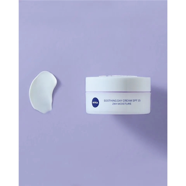 Nivea Soothing Day Cream - Sensitive Skin (Billede 2 af 6)
