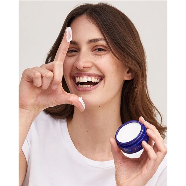 Nivea Soothing Night Cream - Sensitive Skin (Billede 4 af 6)