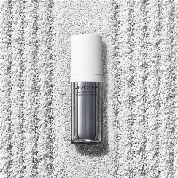 Shiseido Men Total Revitalizer Light Fluid (Billede 4 af 6)