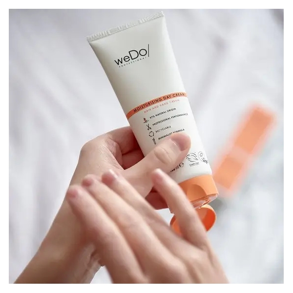 weDo Moisturising Day Shift Hair & Hand Cream (Billede 4 af 7)