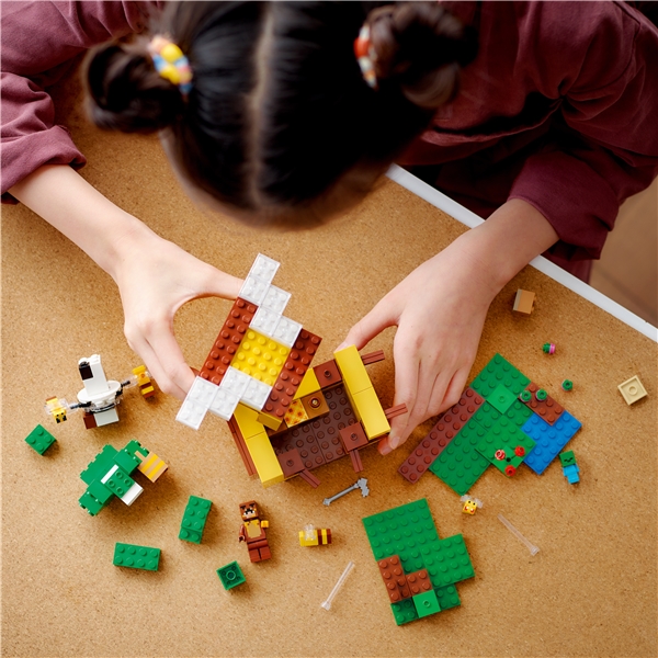 21241 LEGO Minecraft Bihytten (Billede 4 af 6)