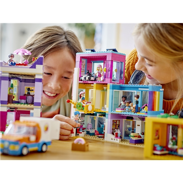 41704 LEGO Friends Bygning på Hovedgaden (Billede 5 af 6)