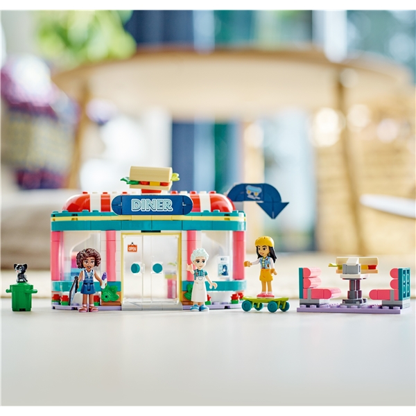 41728 LEGO Friends Heartlake Diner (Billede 7 af 7)