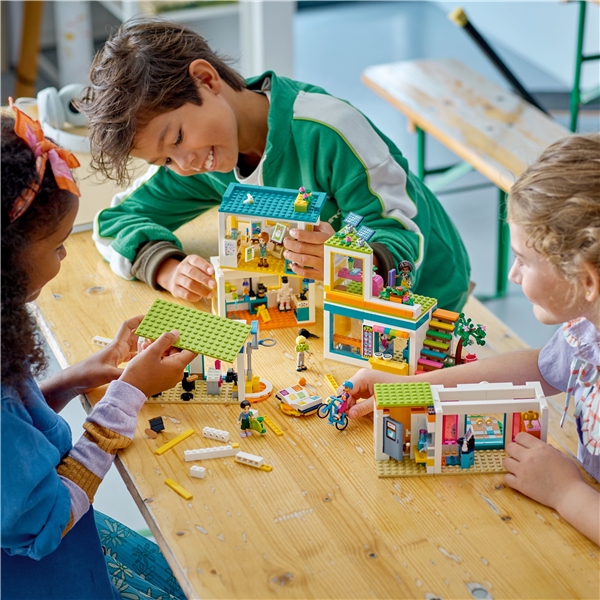 41731 LEGO Friends Heartlakes Skole (Billede 4 af 6)