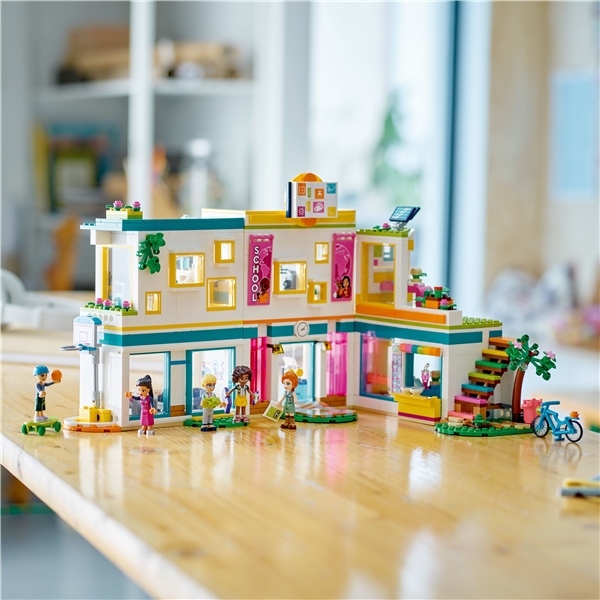 41731 LEGO Friends Heartlakes Skole (Billede 6 af 6)