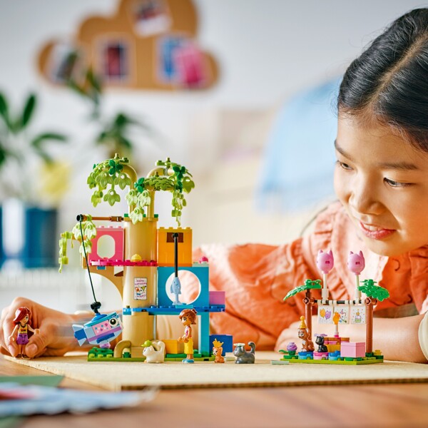 42666 LEGO Friends Kattefest & Træhytte (Billede 5 af 6)