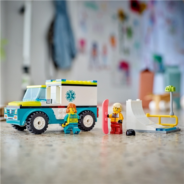60403 LEGO City Ambulance & Snowboarder (Billede 6 af 6)