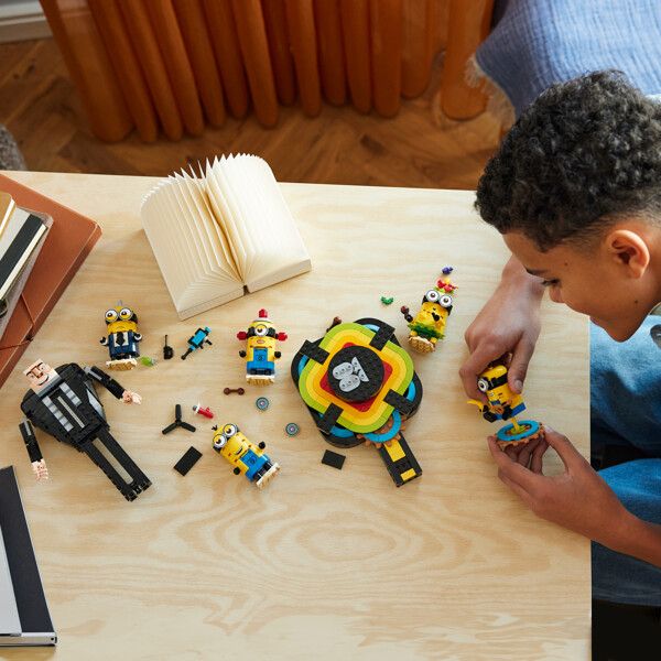 75582 LEGO Klodsbygget Gru med Minions (Billede 4 af 6)