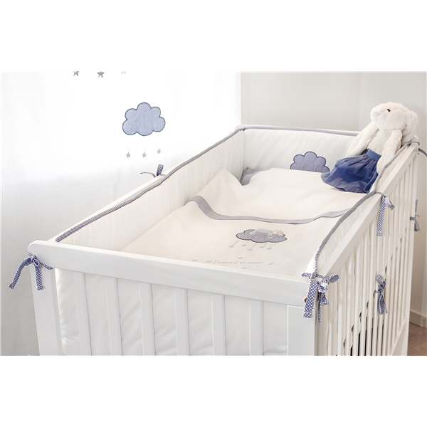 BLISS Sthlm Sæt Sengetøj Tremmeseng Cloud Dreams (Billede 3 af 5)