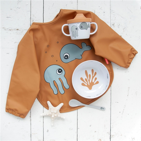 Done By Deer Sleeved Bib Sea Friends Grey (Billede 2 af 2)