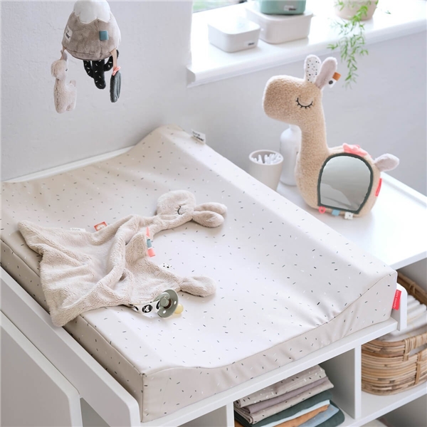 Done By Deer Changing Pad Confetti Sand (Billede 2 af 3)