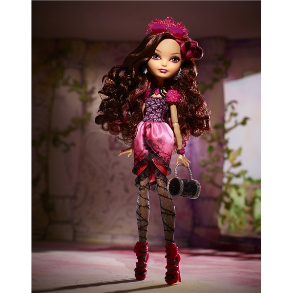 Ever After High doll Briar Beauty -  Portugal