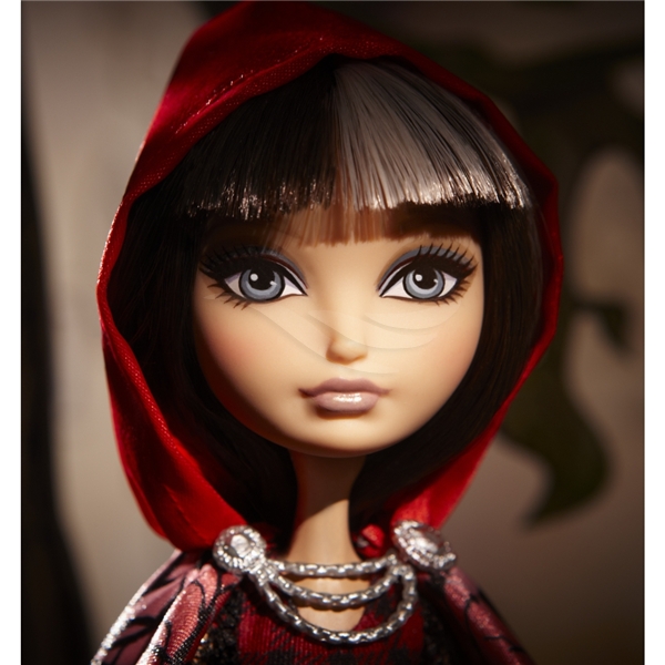 Ever After High - Core Rebel Doll Cerise Hood (Billede 2 af 3)