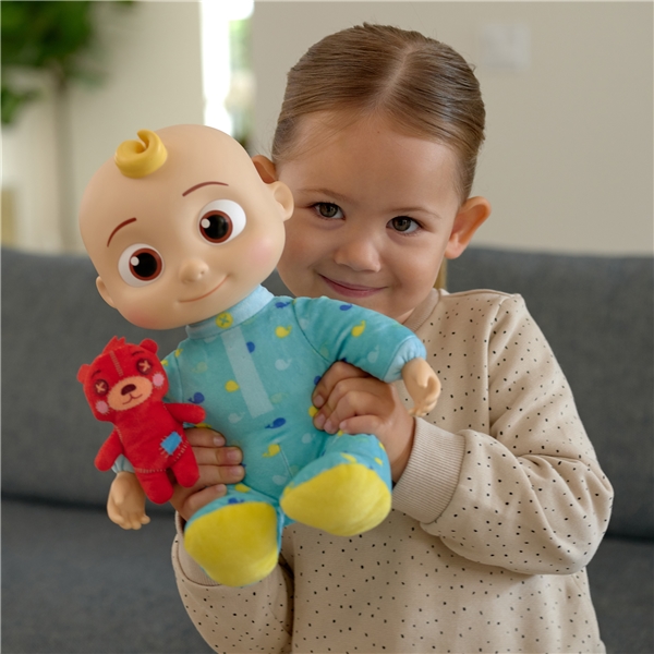 CoComelon Musical Bedtime JJ Doll (Billede 5 af 7)